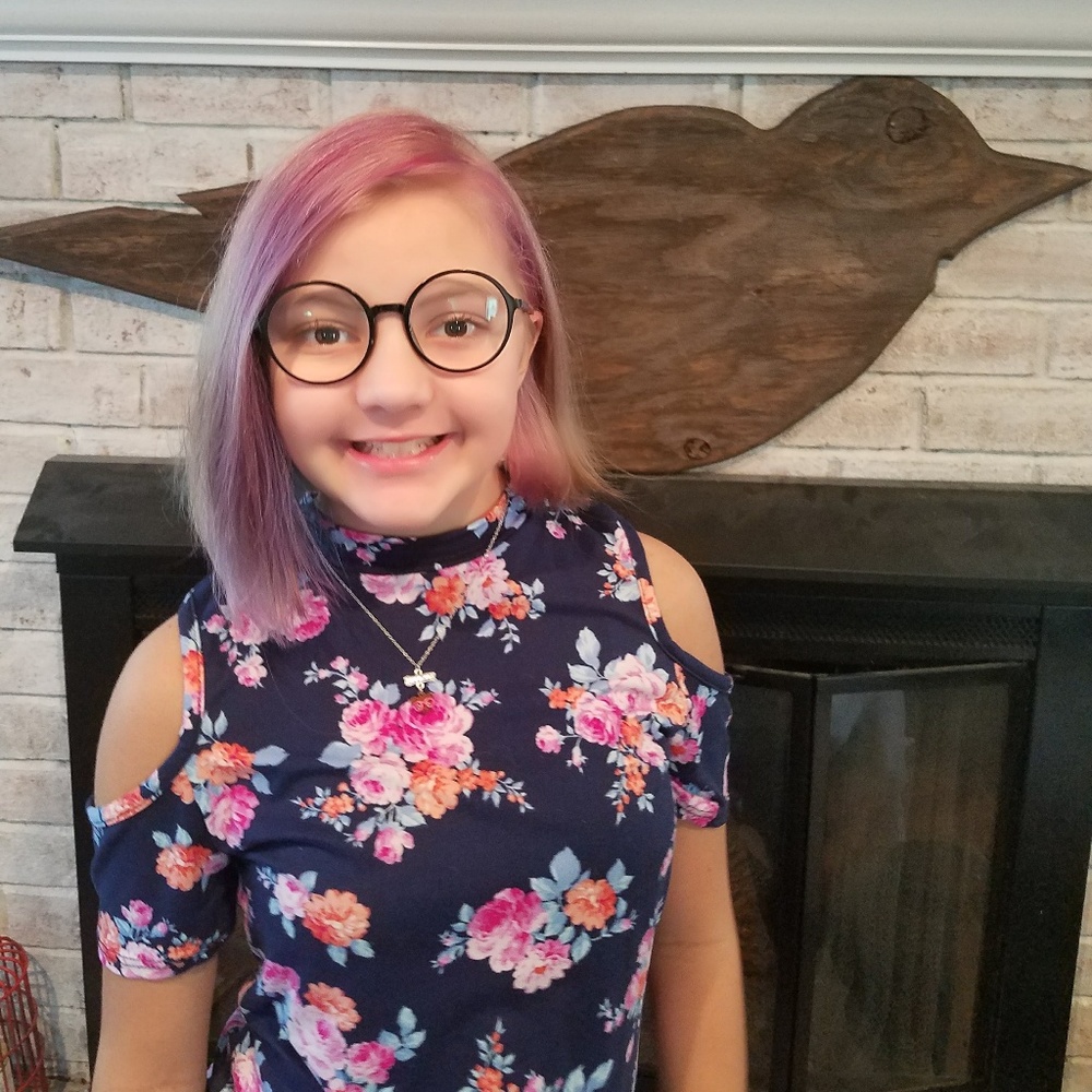 Super soft cold shoulder shirt!